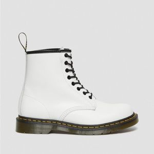 White Dr Martens 1460